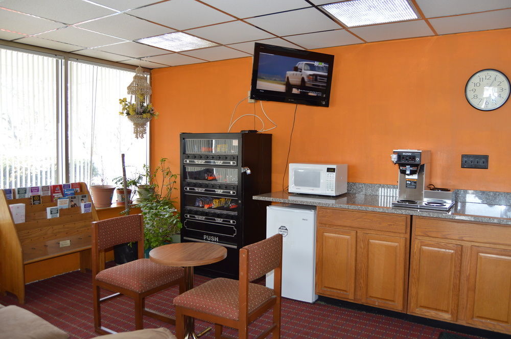 Travelers Inn South Brunswick Terrace 외부 사진